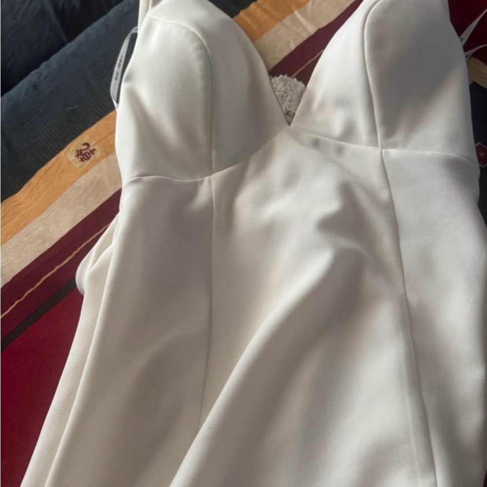 Elegant White Wedding Dress